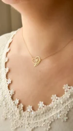 گردنبند قلب و گل
